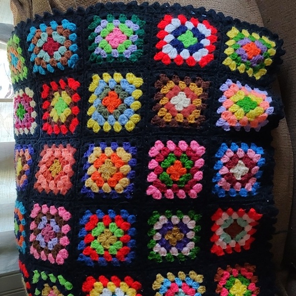 Retro 50s Granny Square  Handmade Throw Blanket 80"X54" EUC. Vivid Colors. - Picture 5 of 5